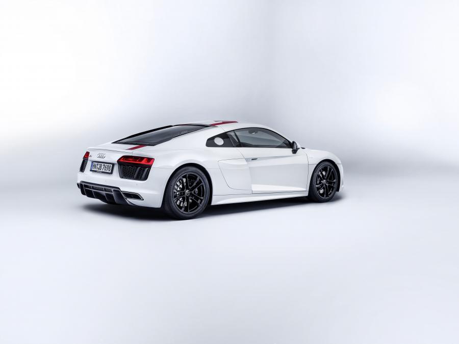  Audi R8 V10 RWS 2017 года  (WW) (фото 17 из 81)